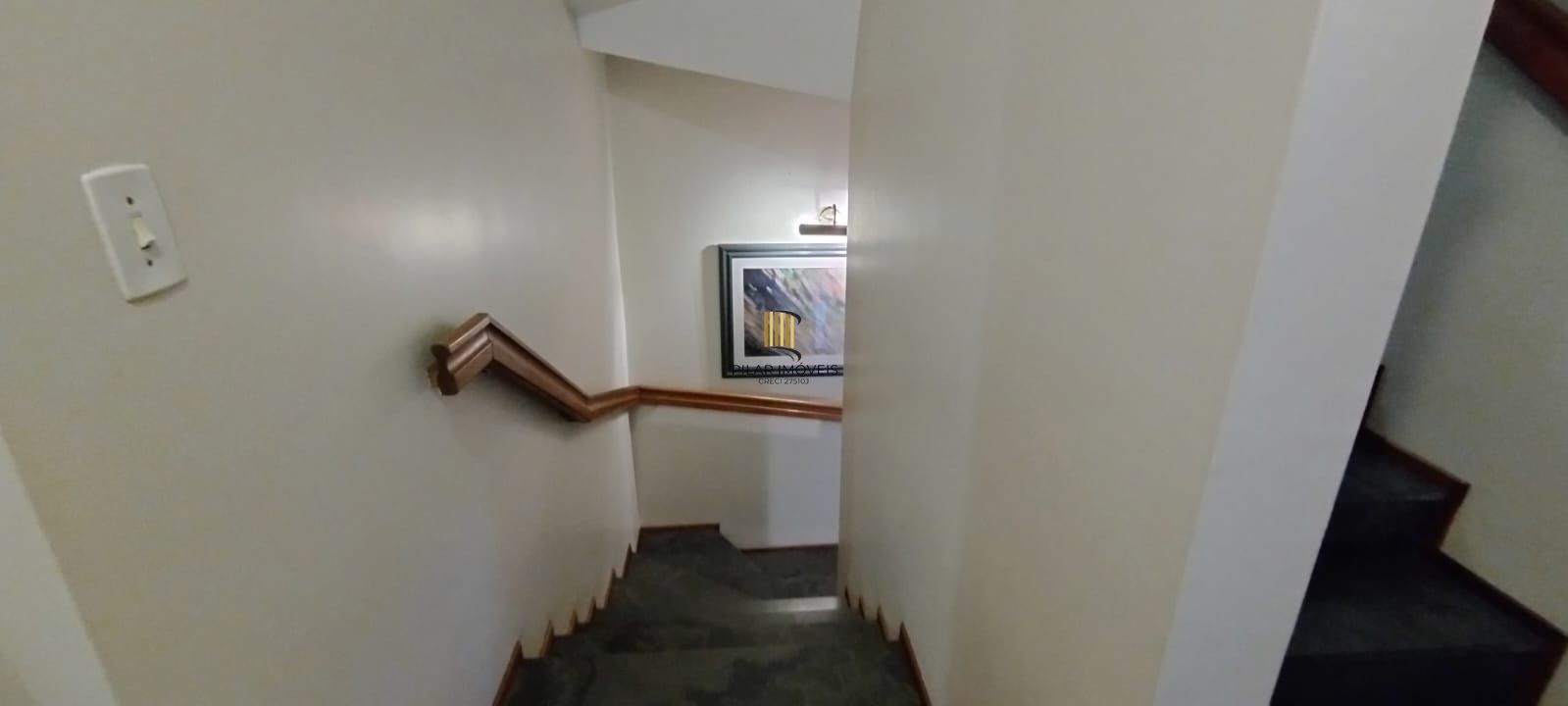 Linda Residência com 3 dormitórios sendo 1 suíte no Jardim Isabel.