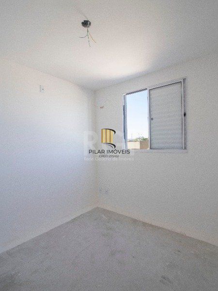 Apartamento para Venda - 43.9m², 2 dormitórios, 1 vaga - Humaitá