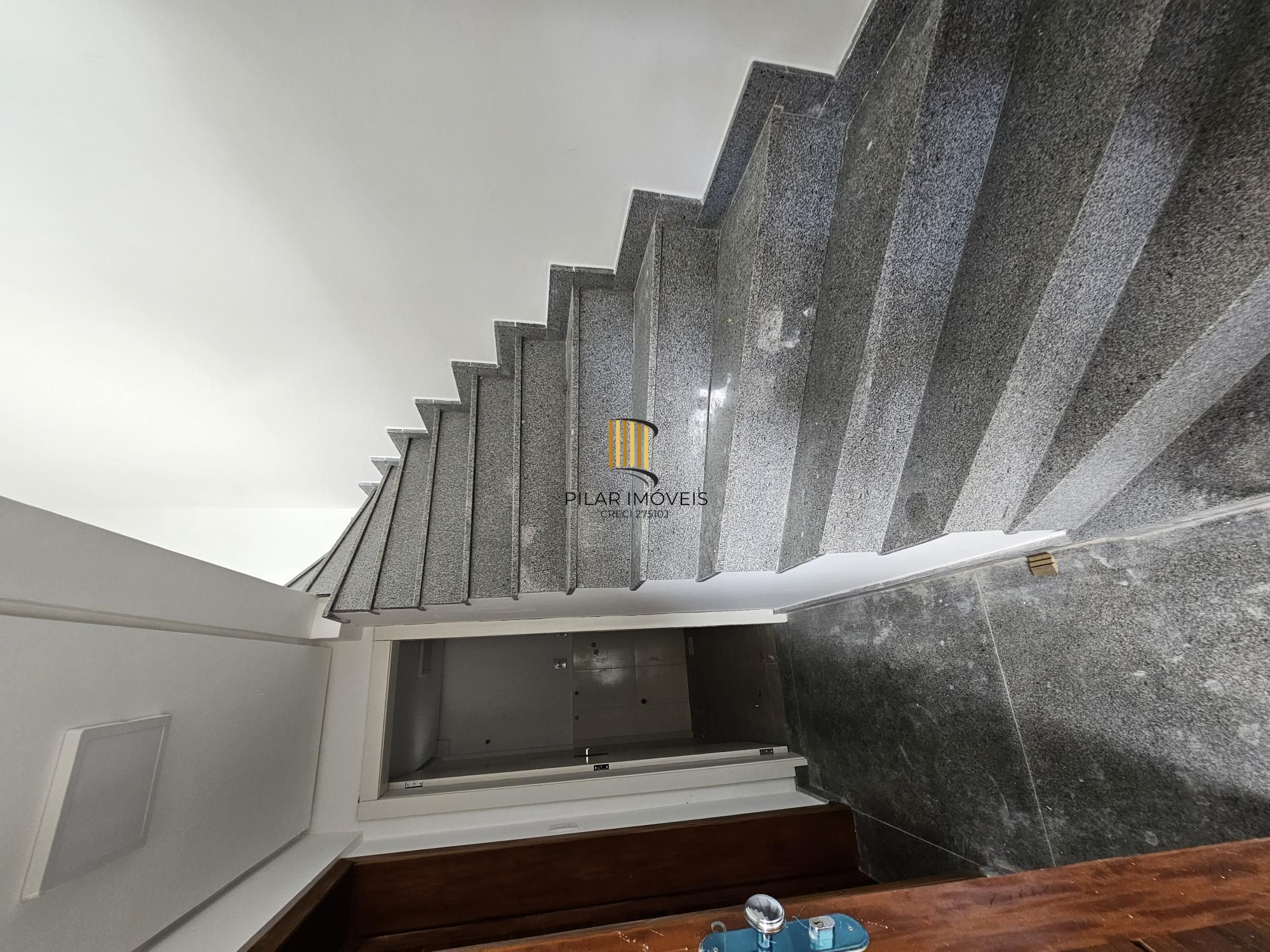 Casa de Condomínio 3 dormitórios no bairro Glória