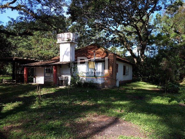 Sítio para Venda - 364m², 3 dormitórios, sendo 1 suites, 2 vagas - São Caetano