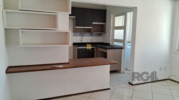 Apartamento em Porto Alegre, no bairro Tristeza, com 1 dormitório(s), e 1 banheiros, à venda.