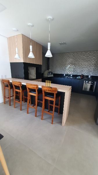 Casa Condominio em Porto Alegre, no bairro Ipanema, com 3 dormitório(s), e 3 banheiros, à venda.