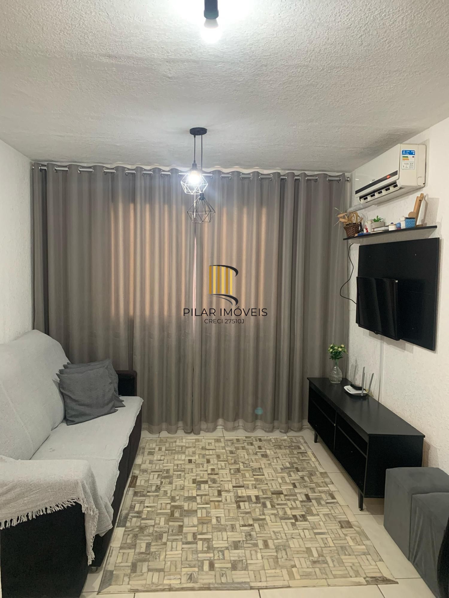 Apartamento para Venda - 48m², 2 dormitórios, 1 vaga - Restinga