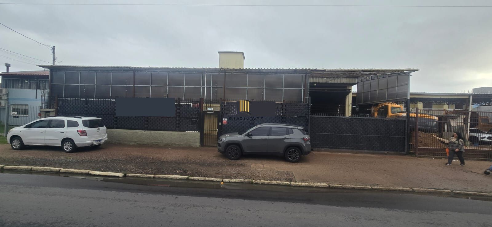 Pavilhão Comercial à Venda