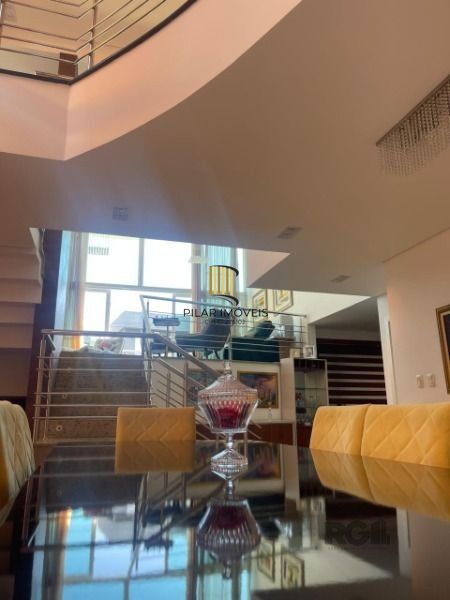 Casa Condominio em Porto Alegre, no bairro Jardim Carvalho, com 3 dormitório(s), à venda.