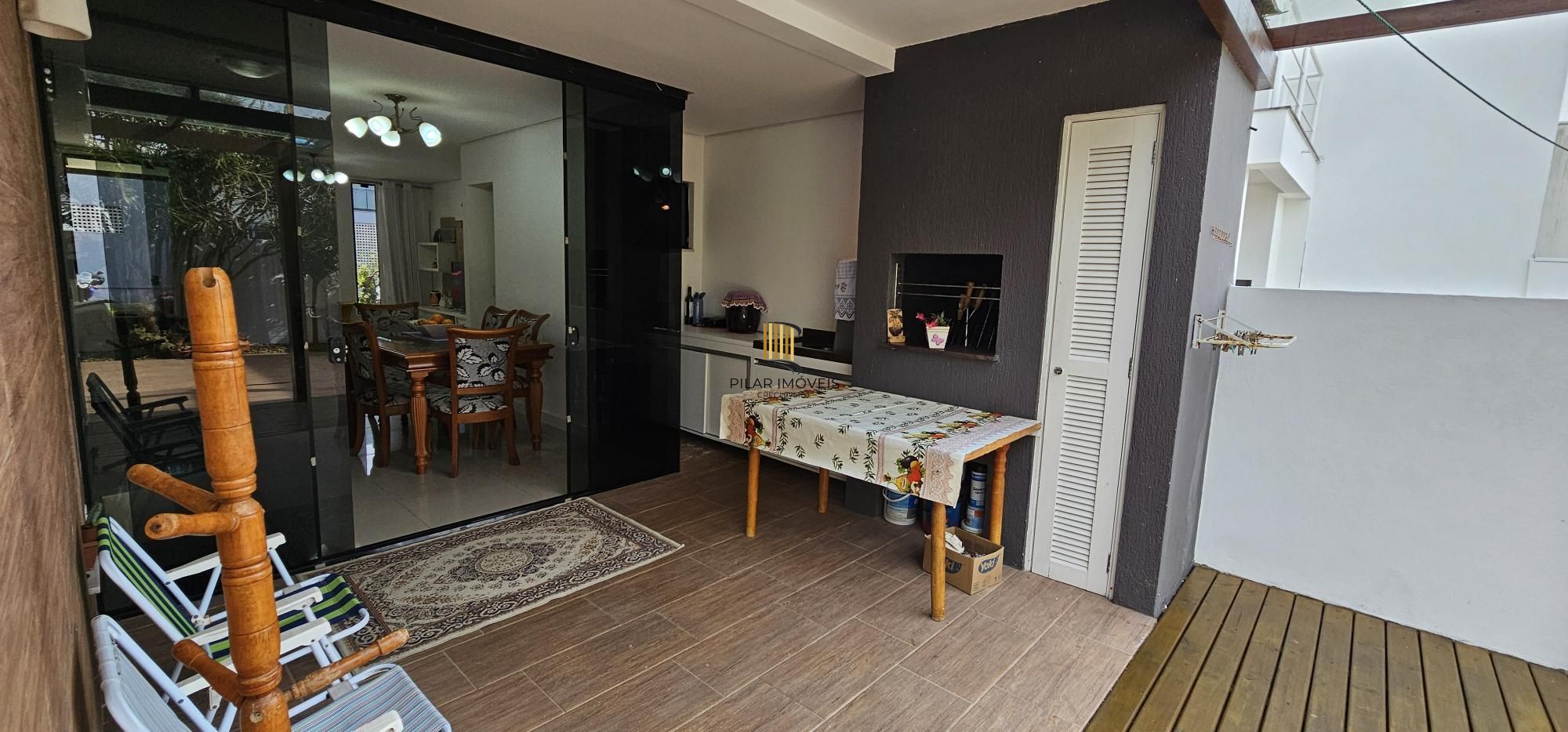 Casa 3 dormitórios no bairro Hípica