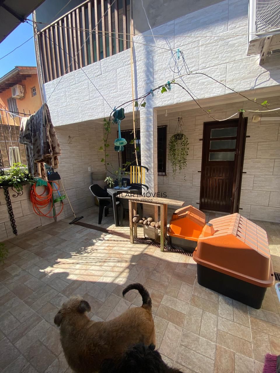 Hípica- Sobrado 3 dormitórios, 2 vagas- Venda