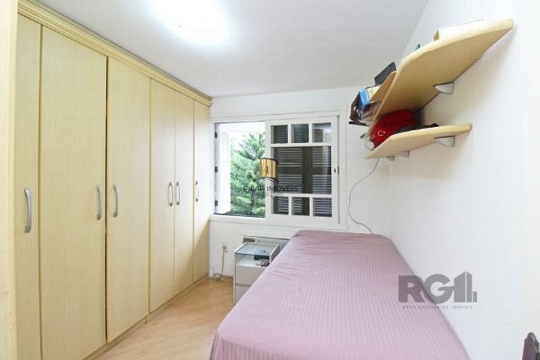 Casa Condominio para Venda - 201m², 3 dormitórios, sendo 1 suites, 2 vagas - Tristeza