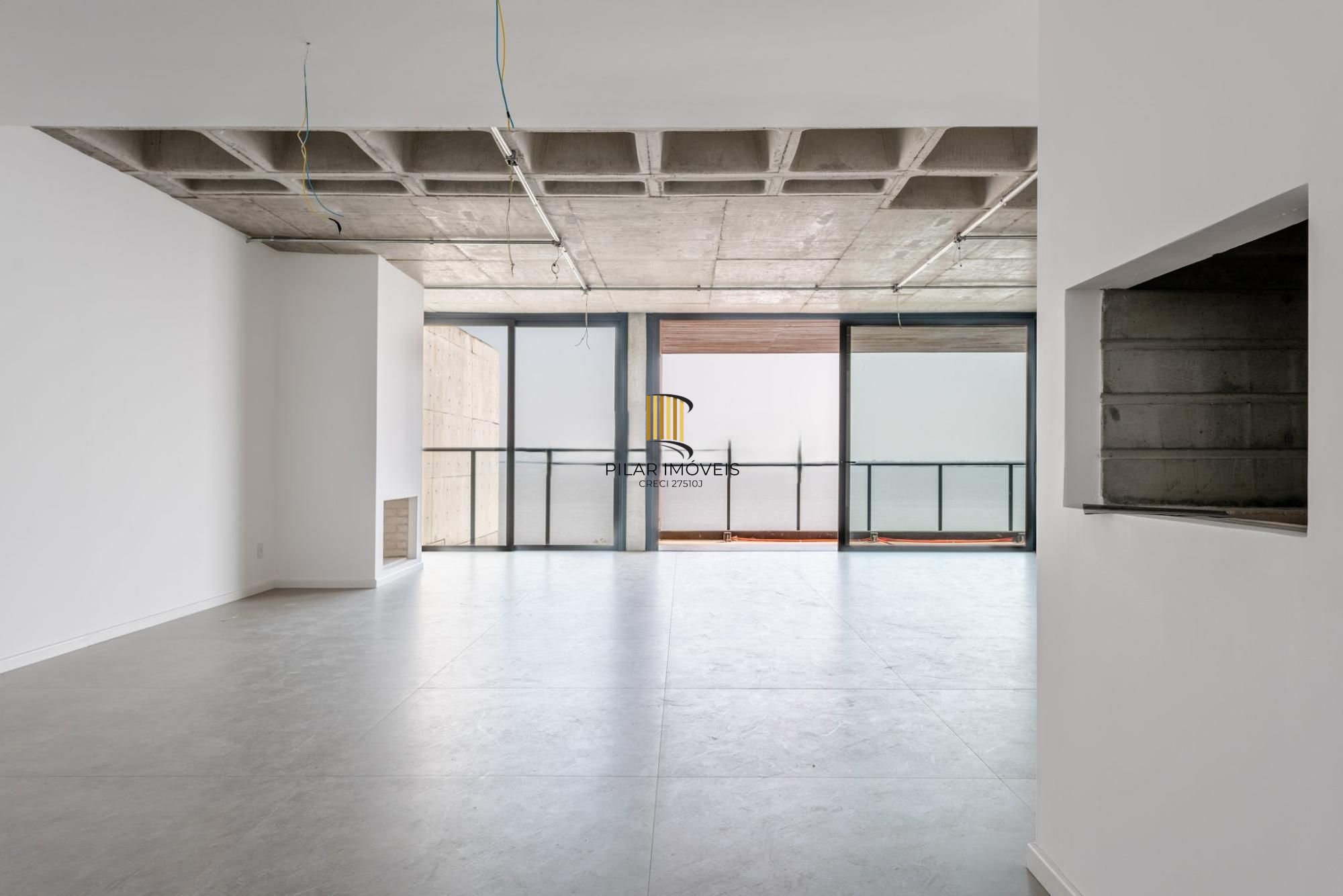 Belíssimo apartamento com projeto diferenciado e vista deslumbrante para o pôr do sol do Guaíba.