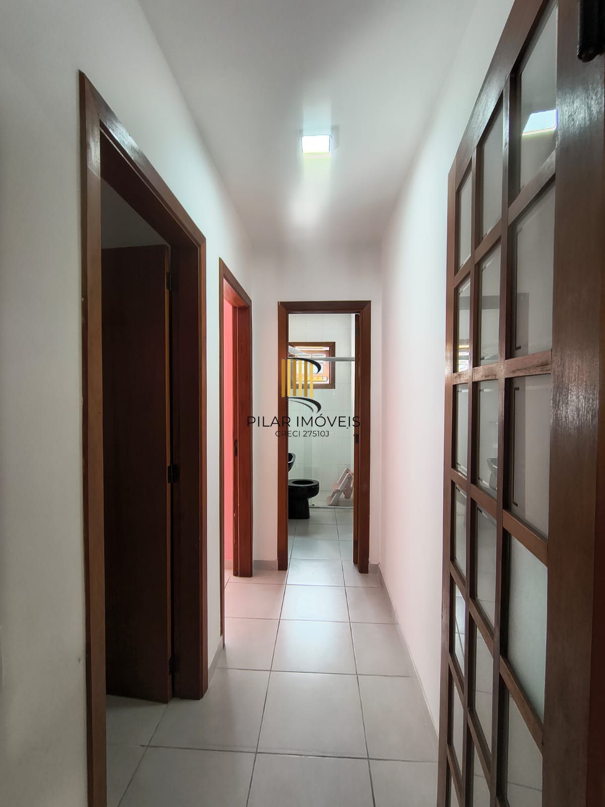 Casa terrea de 3 dormitorios sendo uma suite no bairro Hipica