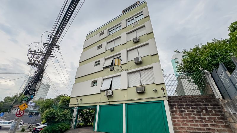 Cobertura 3 dormitórios no bairro Três Figueiras