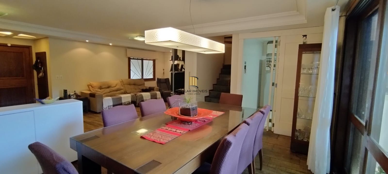 Linda Residência com 3 dormitórios sendo 1 suíte no Jardim Isabel.