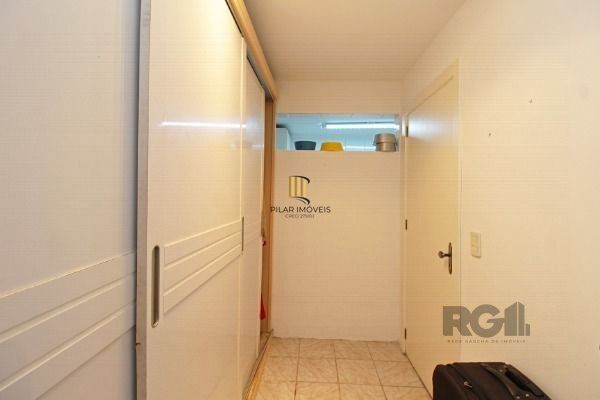Casa Condominio para Venda - 201m², 3 dormitórios, sendo 1 suites, 2 vagas - Tristeza