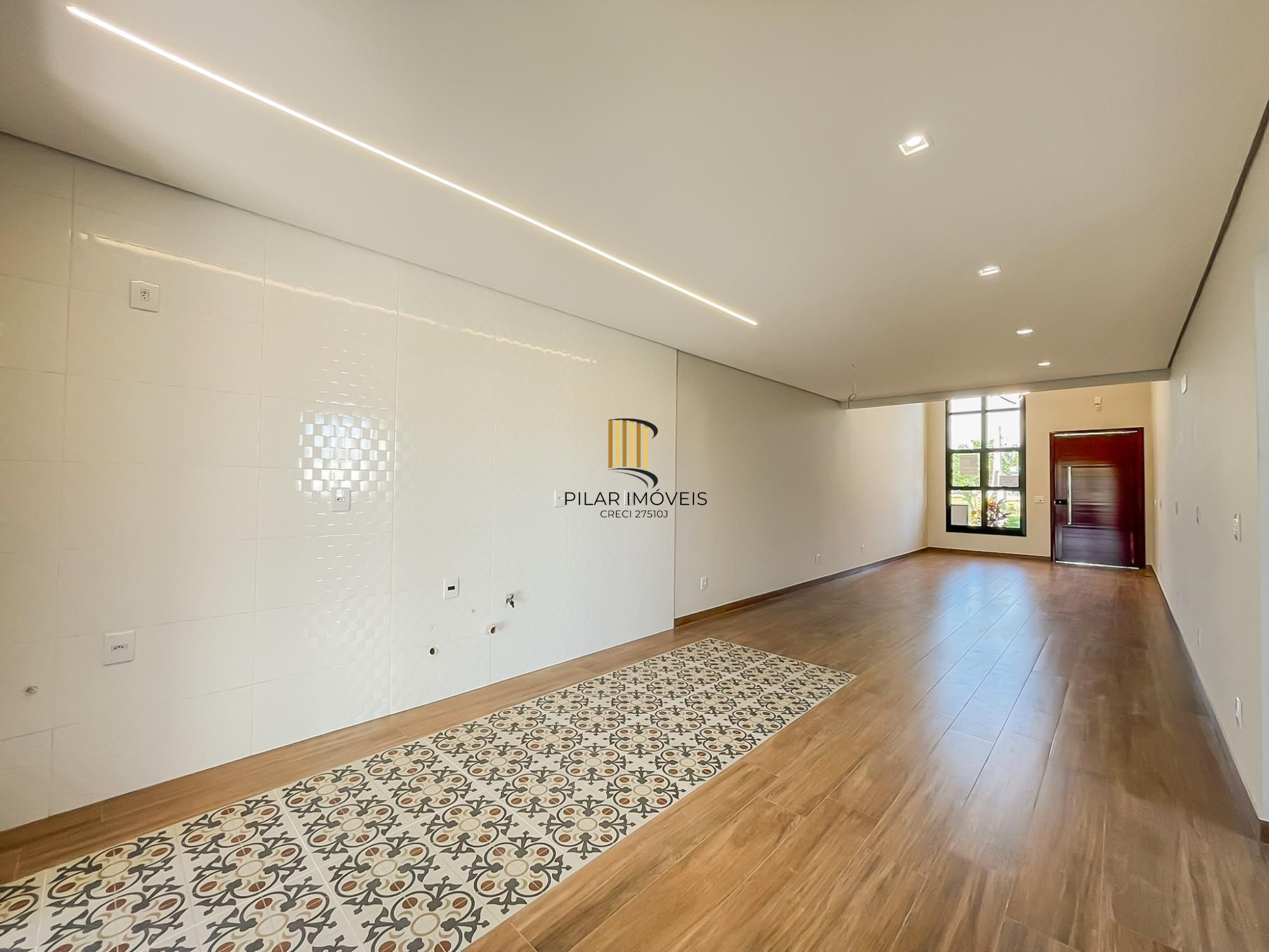 Casa 3 dormitórios no bairro Hípica