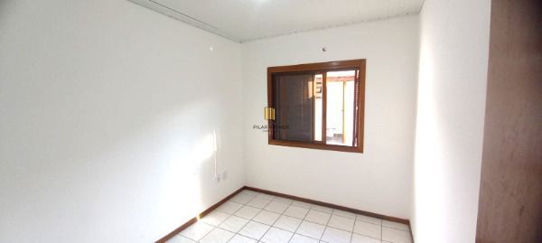 Casa 3 dormitórios no bairro Hípica