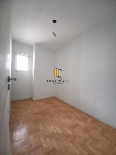 Apartamento em Porto Alegre, no bairro Partenon, com 2 dormitório(s), e 2 banheiros, à venda.