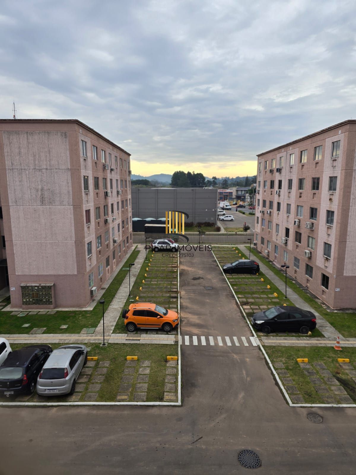 Apartamento 2 dormitórios no bairro Hípica