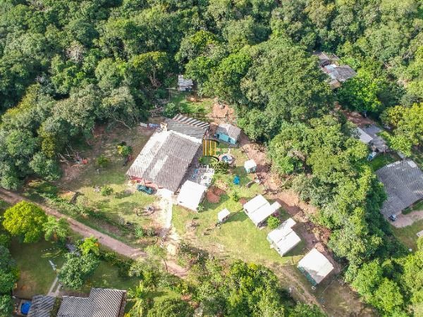 Sítio para Venda - 400m², 3 dormitórios, sendo 1 suites, Belém Velho