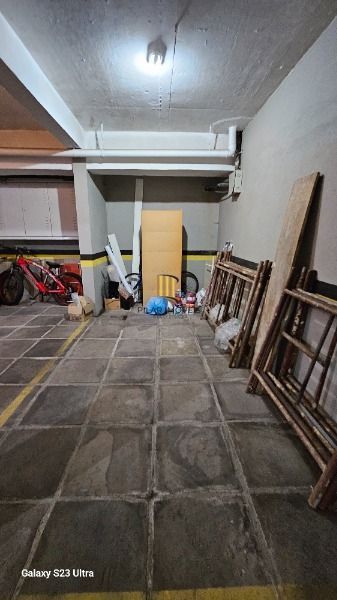 Apartamento em Porto Alegre, no bairro Chácara das Pedras, com 2 dormitório(s), e 2 banheiros, à venda.