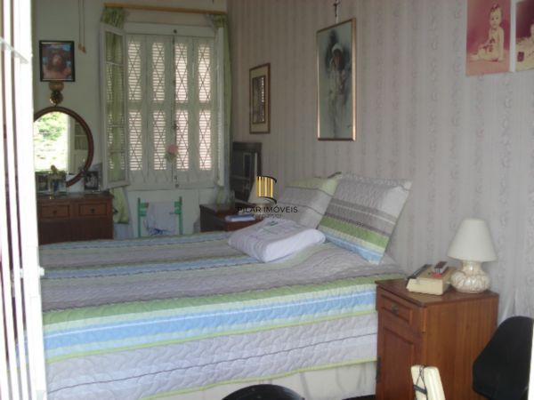 Casa para Venda - 280m², 3 dormitórios, sendo 1 suites, 2 vagas - Medianeira