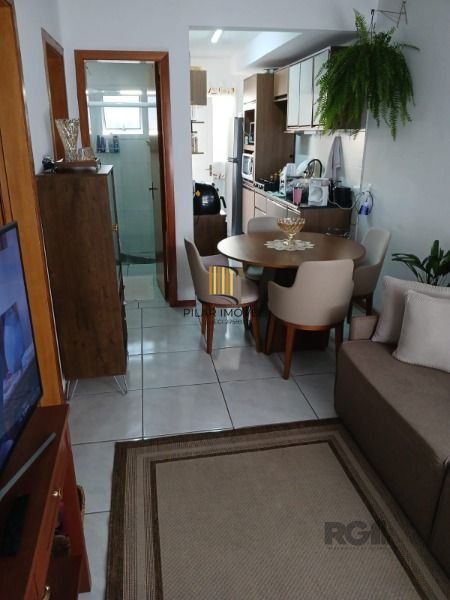 Casa 2 dormitórios no bairro Restinga