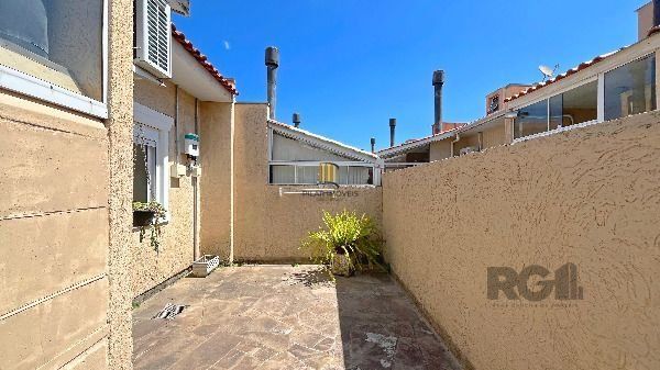 Casa de Condomínio 2 dormitórios no bairro Hípica