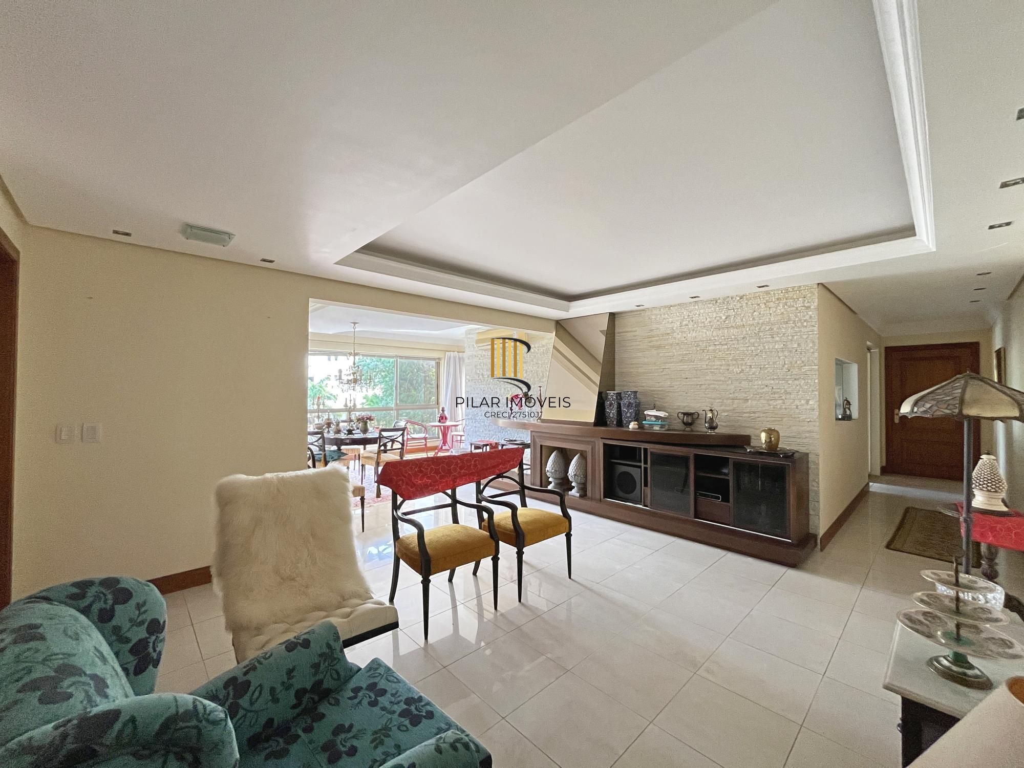 Apartamento na Tristeza  com 3 dormitórios, 1 suite, sacada , churrasqueira e 3 vagas