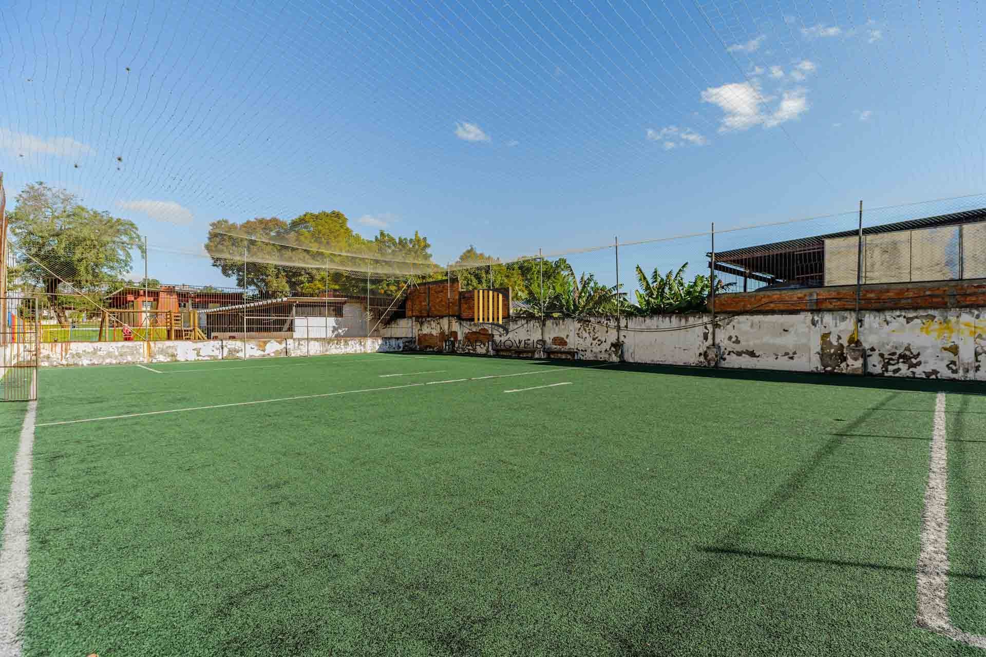 Apartamento com 2 dormitórios no Bairro Camaquã.