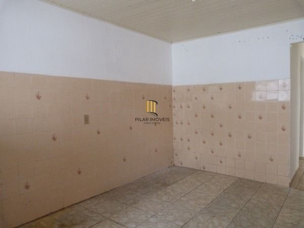 Casa para Venda - 90m², 3 dormitórios, 1 vaga - Restinga