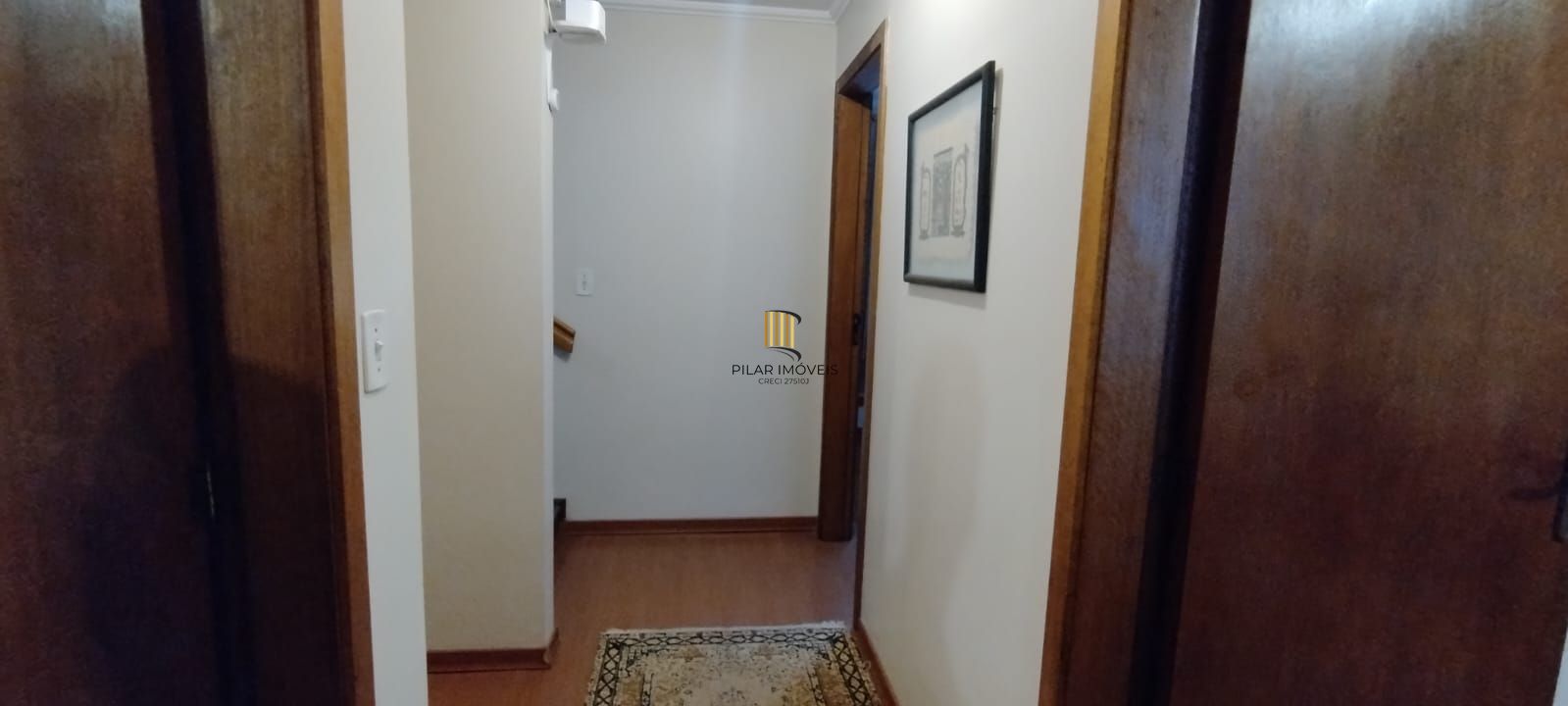 Linda Residência com 3 dormitórios sendo 1 suíte no Jardim Isabel.