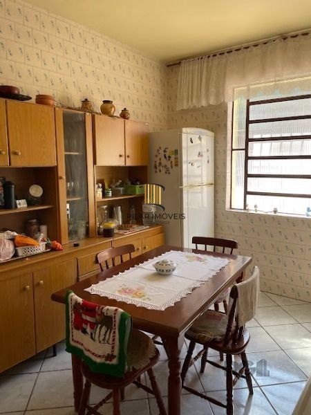 Casa 3 dormitórios no bairro Nonoai