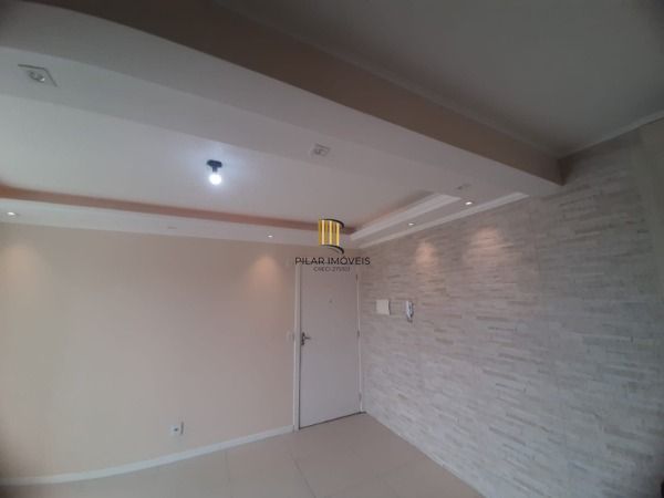 Apartamento em Porto Alegre, no bairro Vila Nova, com 2 dormitório(s), e 2 banheiros, à venda.