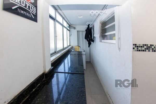 Apartamento em Porto Alegre, no bairro Tristeza, com 3 dormitório(s), e 3 banheiros, à venda.
