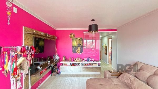 Apartamento em Porto Alegre, no bairro Medianeira, com 3 dormitório(s), e 3 banheiros, à venda.