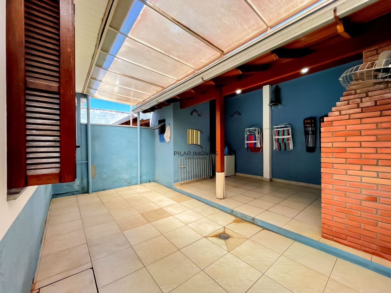 Casa 3 dormitórios no bairro Hípica