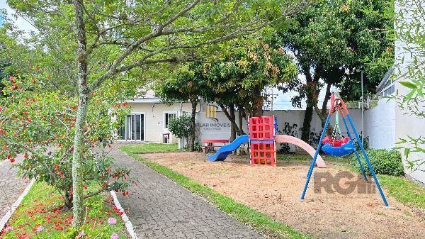 Casa Condominio em Porto Alegre, no bairro Hípica, com 3 dormitório(s), e 3 banheiros, à venda.