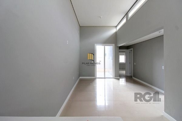 Casa Condominio para Venda - 102m², 3 dormitórios, sendo 1 suites, 2 vagas - Hípica