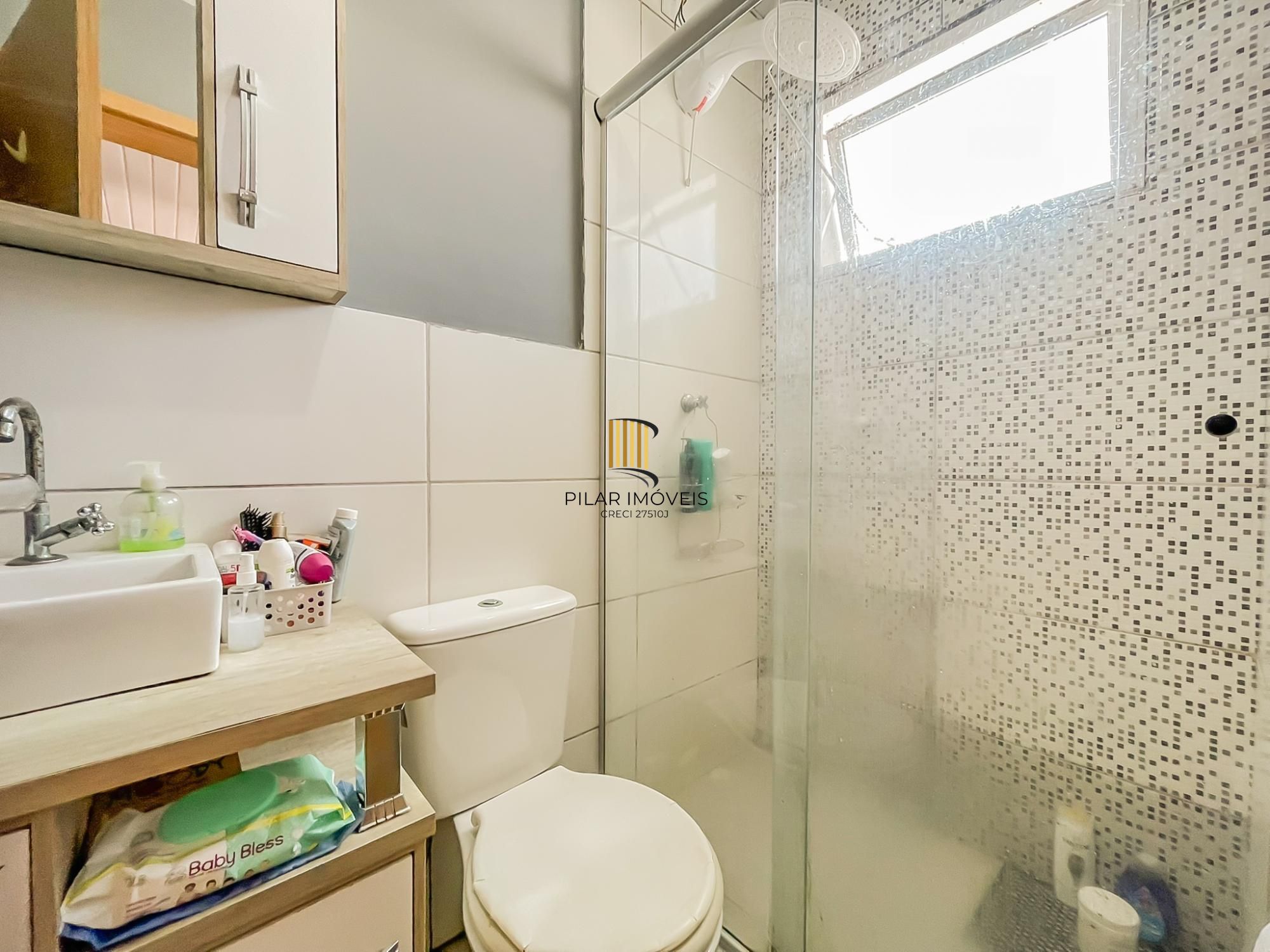 Viva com Conforto e Lazer: Sobrado Impecável com Piscina Privativa