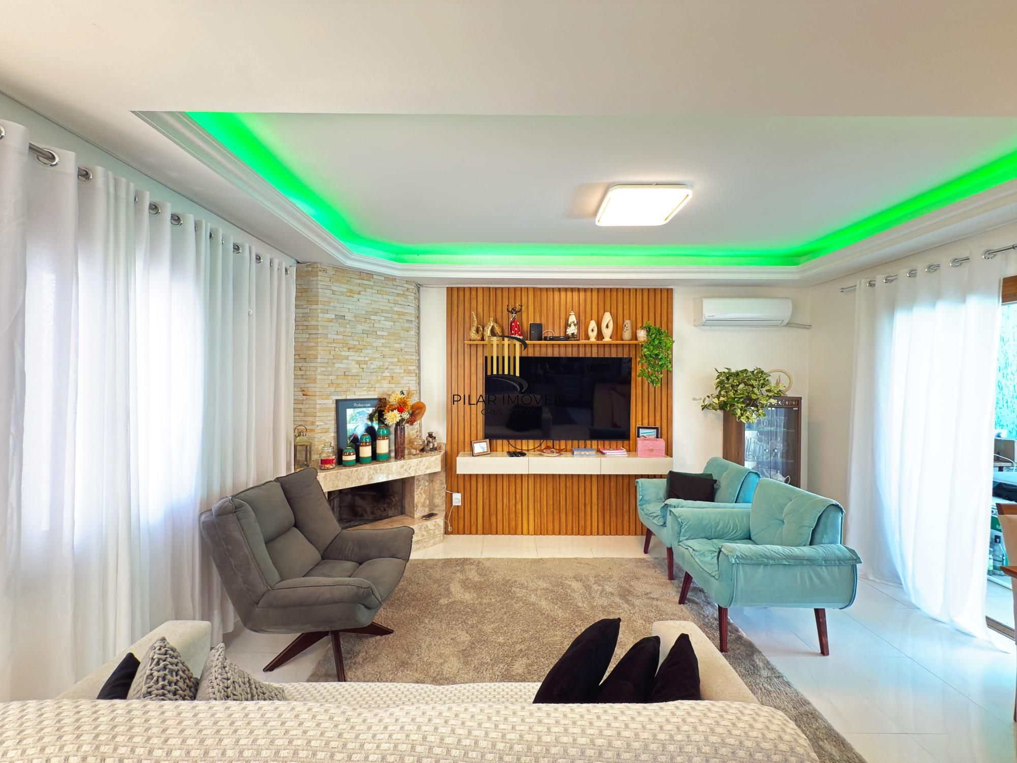 Casa 3 dormitórios no bairro Aberta dos Morros