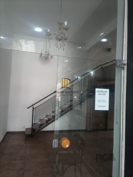 Conjunto/Sala em Porto Alegre, no bairro Cavalhada, à venda.