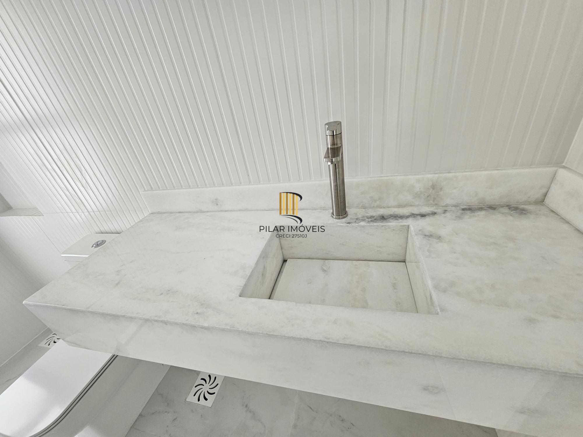 Casa Condominio em Porto Alegre, no bairro Campo Novo, com 3 dormitório(s), e 3 banheiros, à venda.