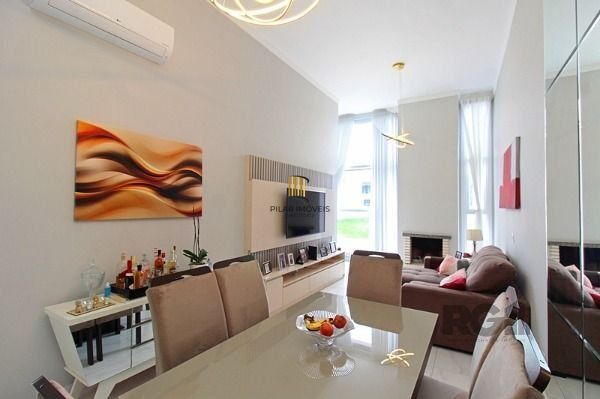 Casa Condominio em Porto Alegre, no bairro Aberta dos Morros, com 3 dormitório(s), e 3 banheiros, à venda.