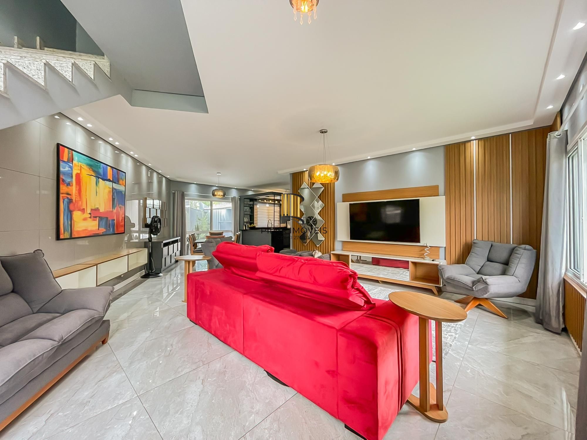 Casa 3 dormitórios no bairro Hípica