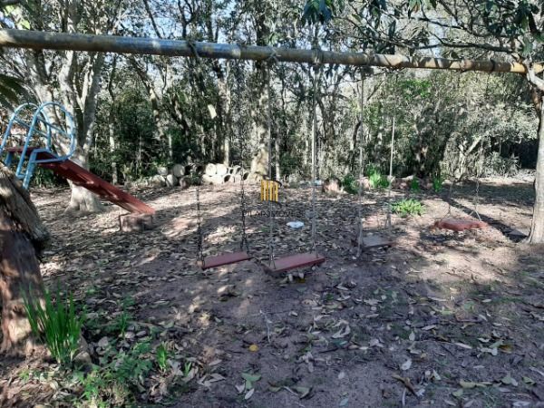 Sítio para Venda - 200m², 3 dormitórios, 4 vagas - Lami