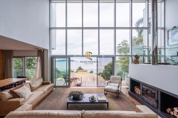 Casa para Venda - 463.7m², 4 dormitórios, sendo 4 suites, 4 vagas - Vila Conceição