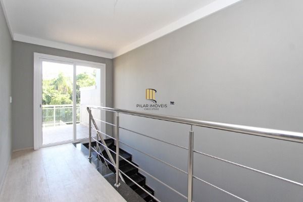 Casa 3 dormitórios no bairro Hípica