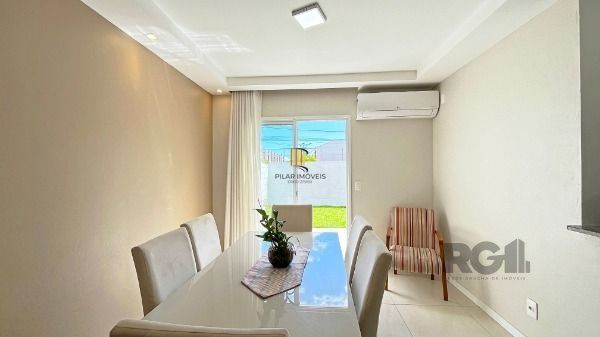 Casa 3 dormitórios no bairro Hípica