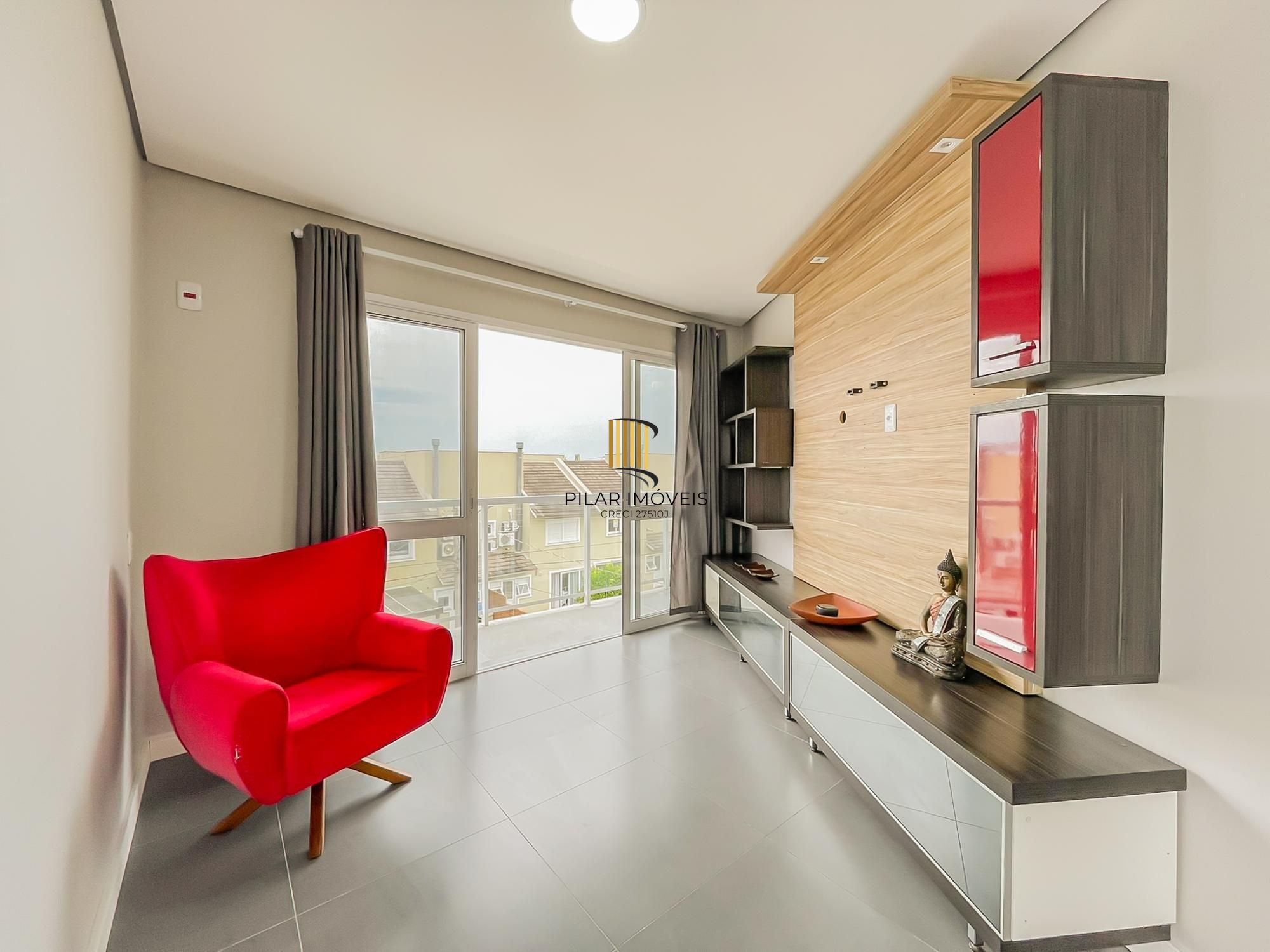 Casa 3 dormitórios no bairro Hípica