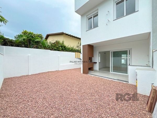 Casa em Porto Alegre, no bairro Vila Conceição, com 3 dormitório(s), à venda.