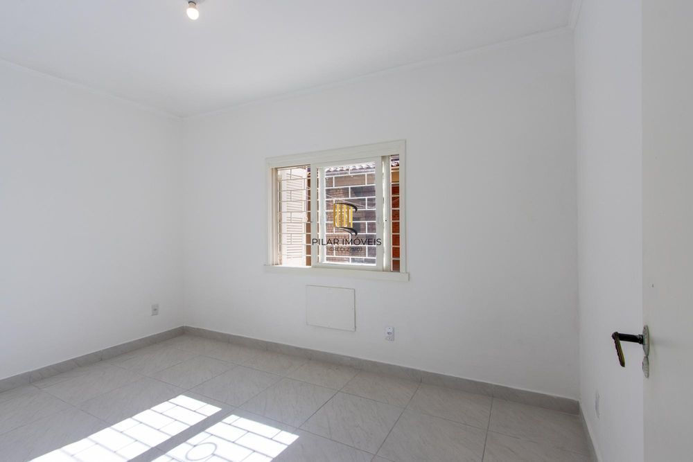 Casa 4 dormitórios no bairro Hípica